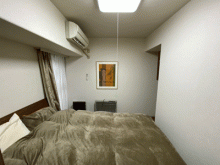 清楚なホワイトとシックなブラウンの調和が素敵な家　品川区S様邸